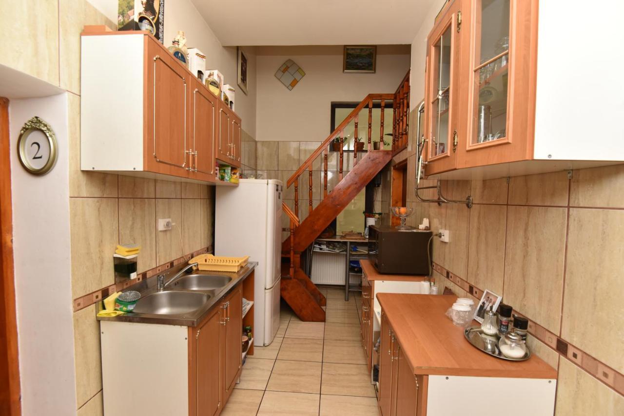 Casa Tudor بوستين المظهر الخارجي الصورة